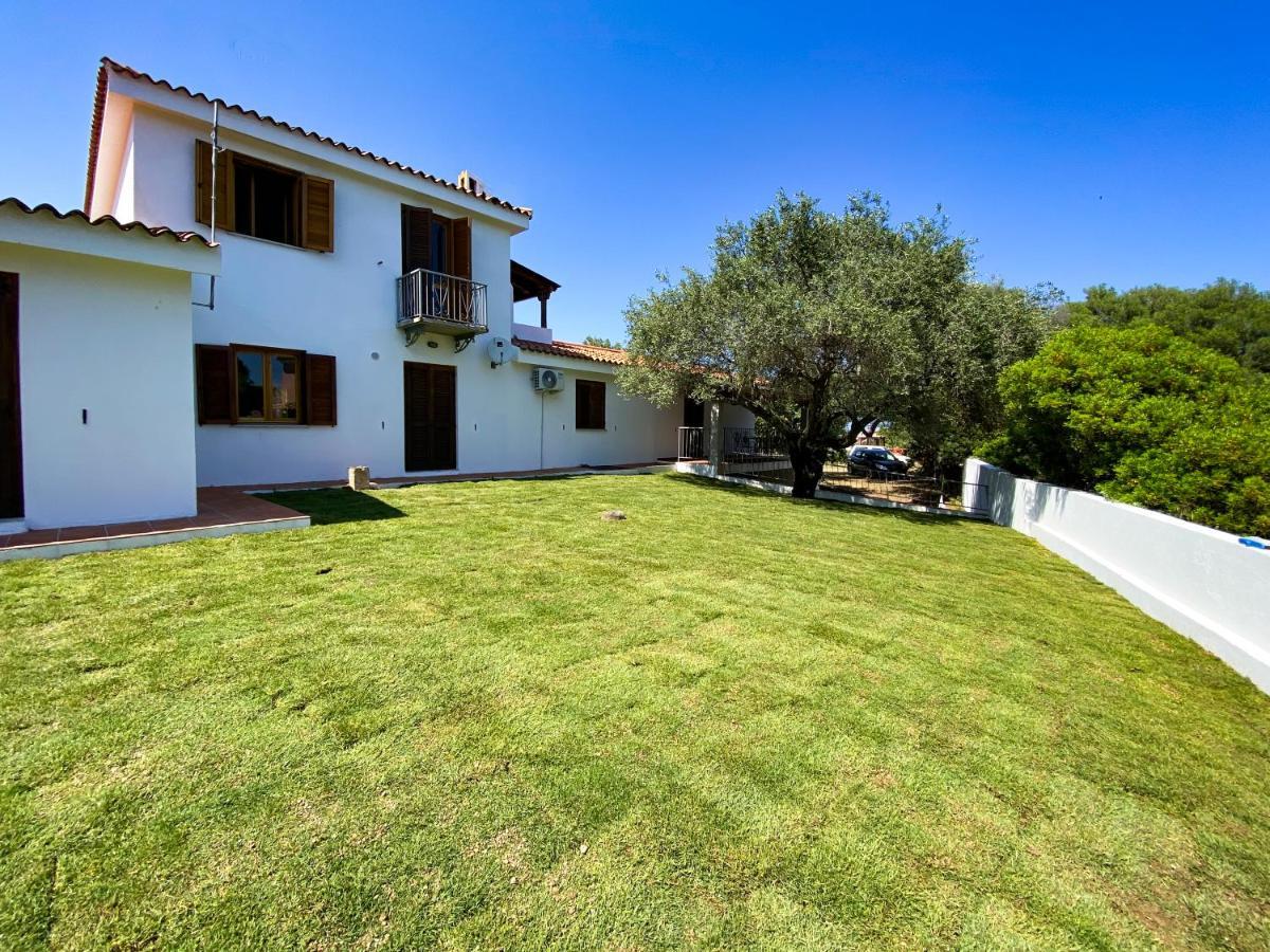 Appartamenti Residenziali Bonsai San Teodoro  Exterior photo
